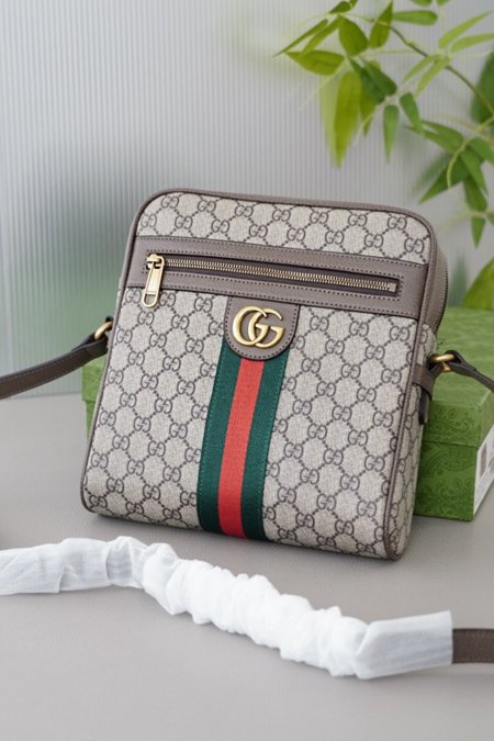 باوتش - Gucci / شامل علبة  - جوتشي بيج